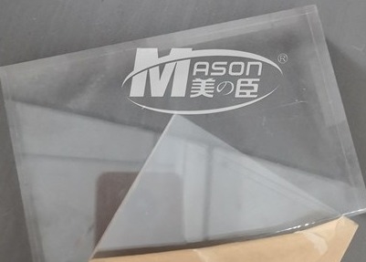 El corte claro de acrílico plástico del laser de la hoja del plexiglás grabó 4 x 8 pies